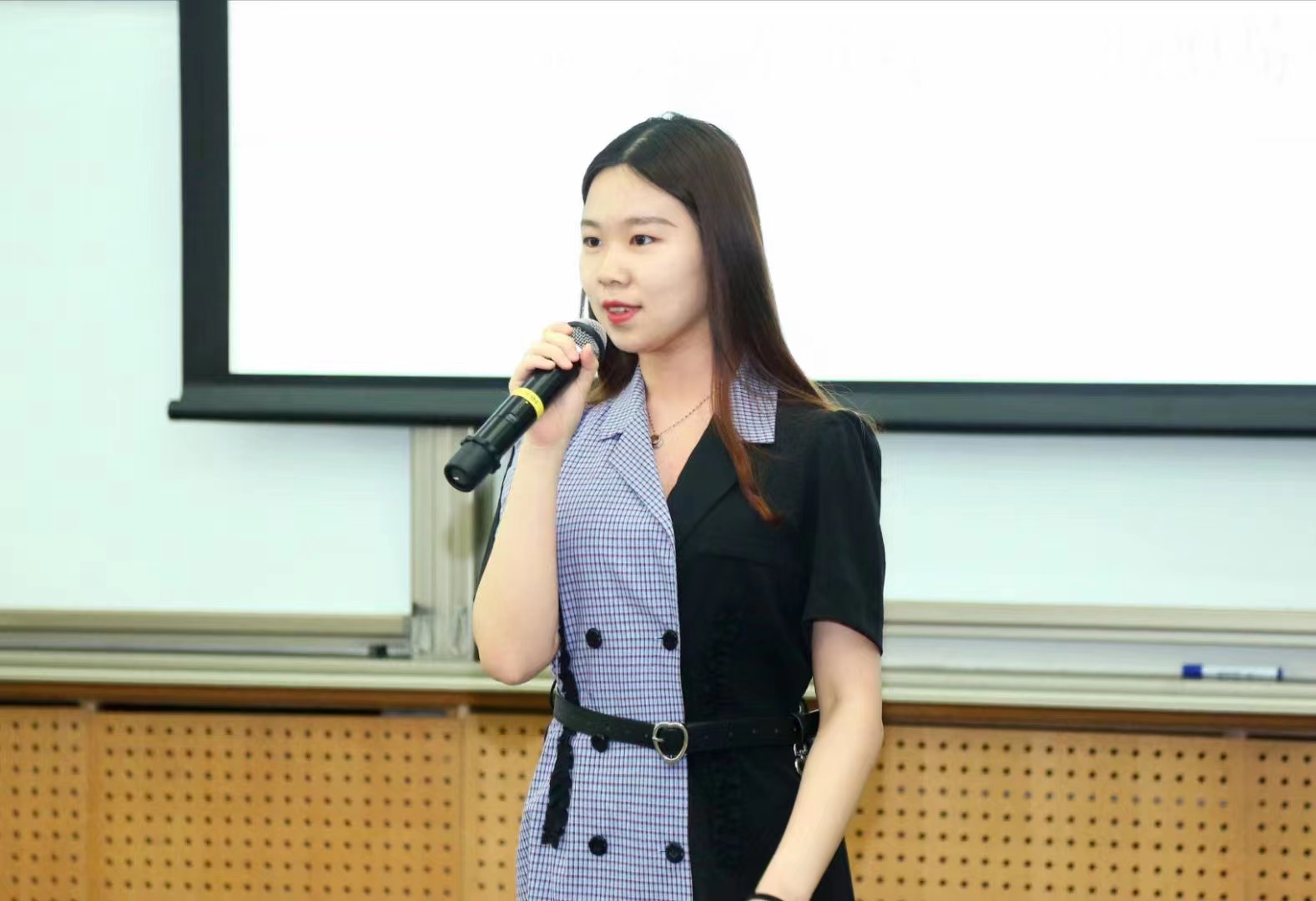 suncitygroup太阳集团故事集丨侯诗琪：：：冀以尘雾之微，，补益山海