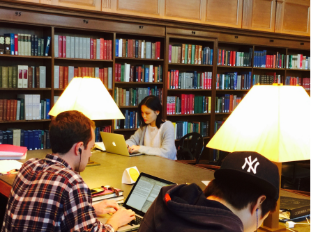 我见青山多妩媚，，，料青山见我应如是